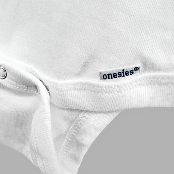 Gerber Organic Cotton NWOT Schitts Creek The Bébé Long Sleeve Onesies 12 Months - Picture 8 of 12